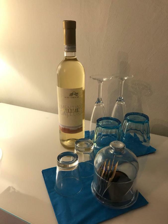 Esmeralda's * Porto San Paolo (Sardinia)