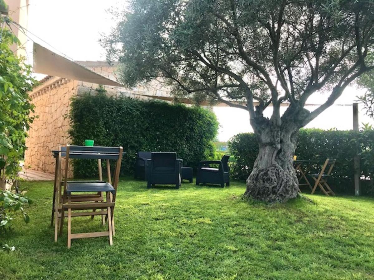 Esmeralda's Maison d'hôtes Porto San Paolo (Sardinia)